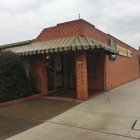 Wedderburn Goldseeker Motel エクステリア 写真
