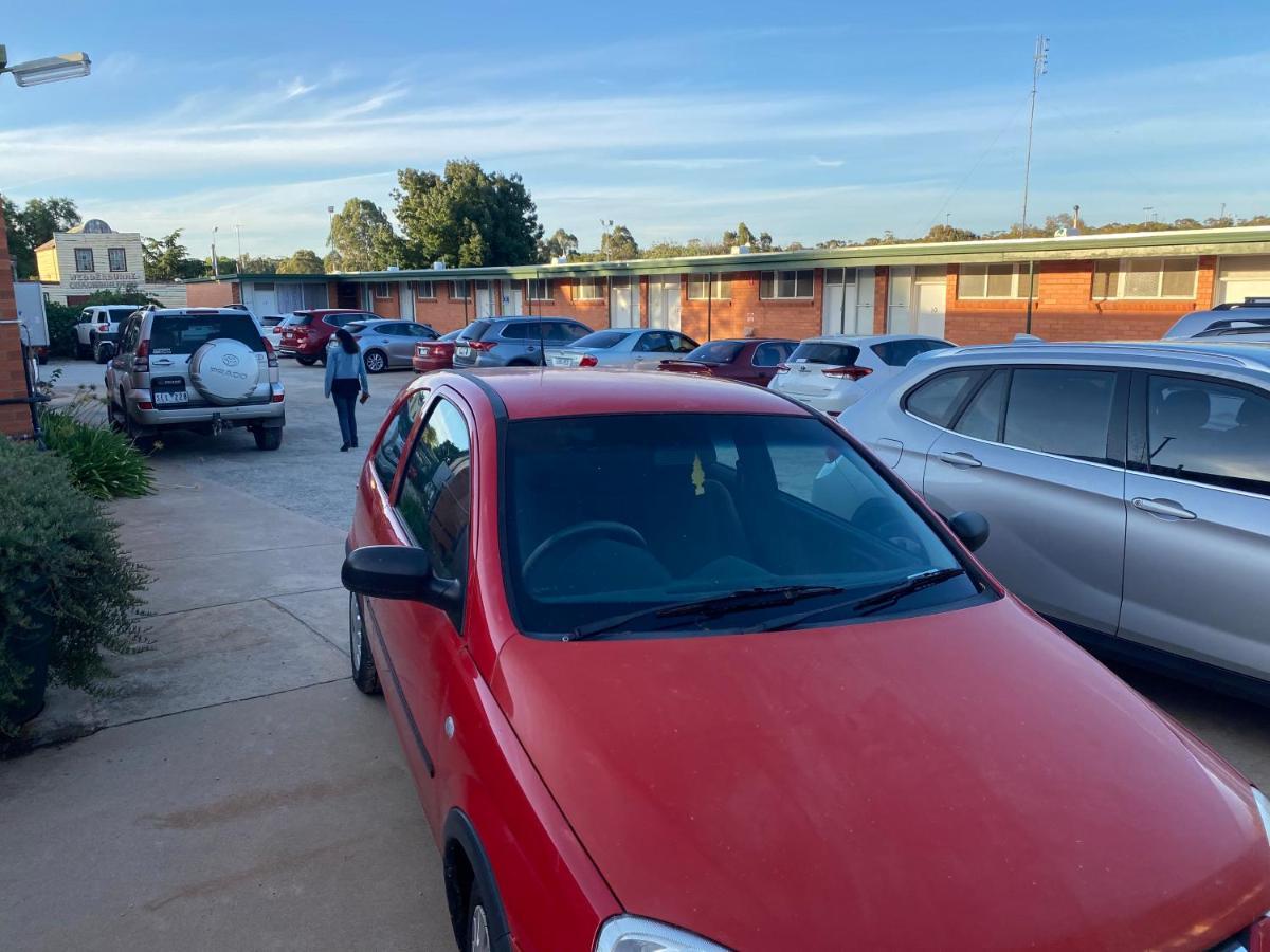 Wedderburn Goldseeker Motel エクステリア 写真